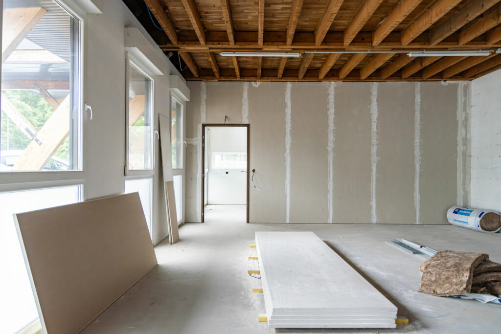 Travaux de rénovation et pose de placo par votre professionnel Périgord Décoration